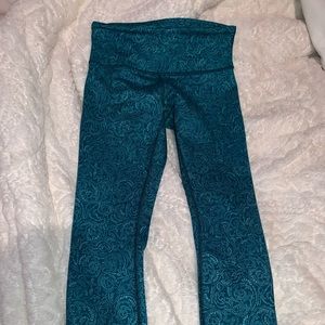 Lululemon Wunder Under Crop- teal size 4